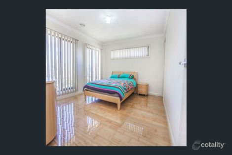 Property photo of 64 Northumberland Circuit Craigieburn VIC 3064