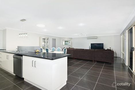 Property photo of 19 Currawong Street Rangeville QLD 4350
