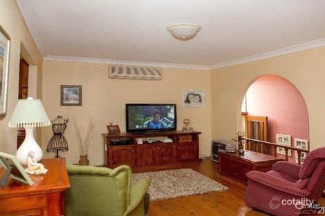 Property photo of 2 Beron Street Elermore Vale NSW 2287