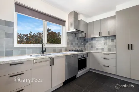 Property photo of 10/9 Barnato Grove Armadale VIC 3143