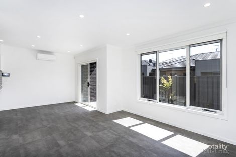 Property photo of 2/19 Green Street Airport West VIC 3042