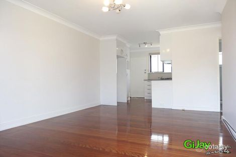 Property photo of 2/14 Arnold Street Holland Park QLD 4121