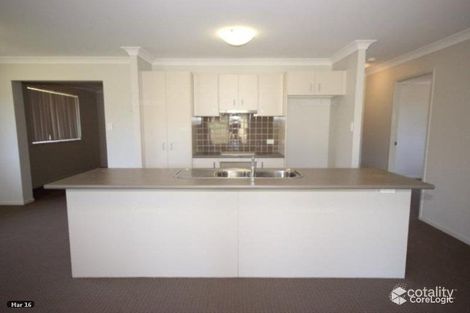 Property photo of 17 Stonebridge Drive Cessnock NSW 2325