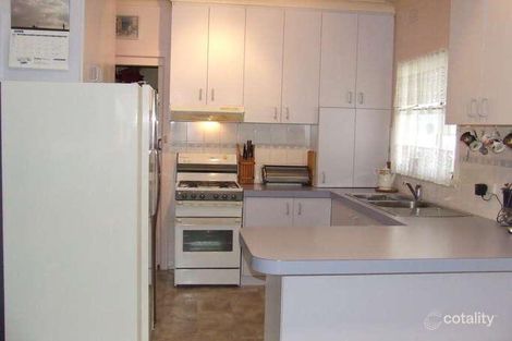 Property photo of 4 Stanley Street Kooringal NSW 2650