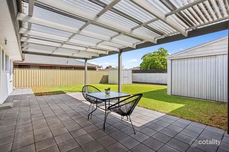 Property photo of 30 Wakeling Crescent Parafield Gardens SA 5107