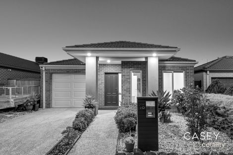 Property photo of 18 Fieldstone Crescent Cranbourne North VIC 3977