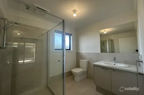 Property photo of 40 Knight Court Munno Para Downs SA 5115