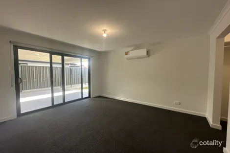 Property photo of 40 Knight Court Munno Para Downs SA 5115