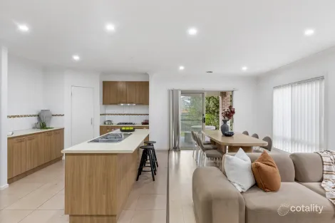 Property photo of 85 Charteris Drive Craigieburn VIC 3064