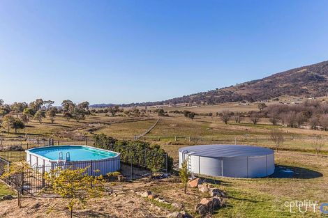 Property photo of 37 Shearer Drive Royalla NSW 2620