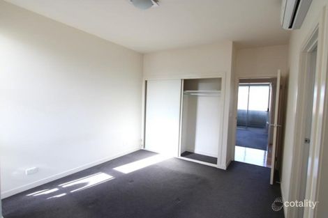 Property photo of 4/256-258 Glenlyon Road Fitzroy North VIC 3068