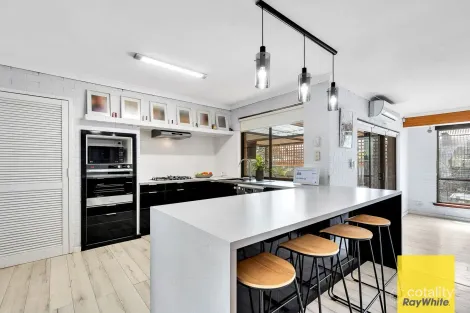 Property photo of 6 Empire Way Thornlie WA 6108