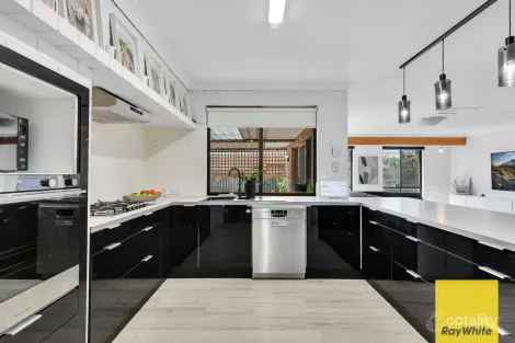 Property photo of 6 Empire Way Thornlie WA 6108