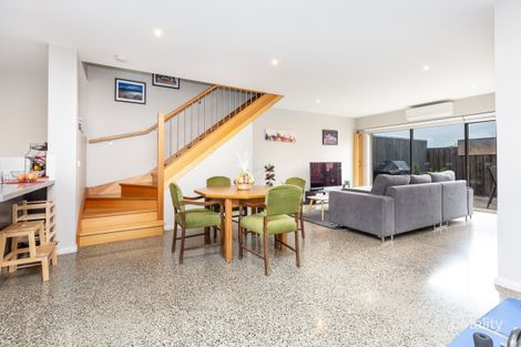 Property photo of 2/1 Glass Street Sale VIC 3850