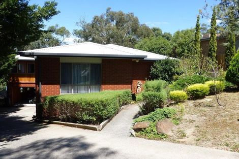 24 Braden Brae Dr, Warranwood, VIC 3134