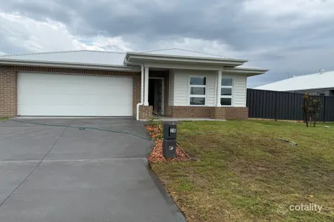 20 Camargo Cct, Heddon Greta, NSW 2321
