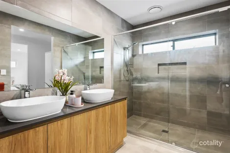 Property photo of 15 Jones Street Blackstone QLD 4304