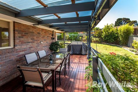 Property photo of 3 Hutchins Avenue Endeavour Hills VIC 3802