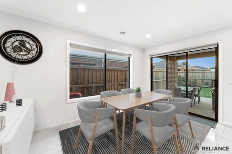 Property photo of 35 Faculty Avenue Donnybrook VIC 3064