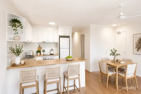 10/12 Whiting St, Labrador, QLD 4215
