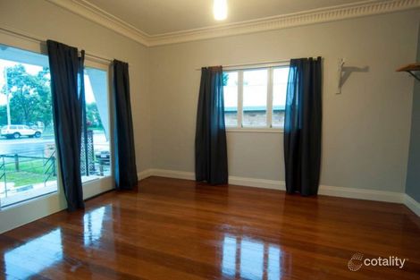 498 Oxley Ave, Redcliffe, QLD 4020