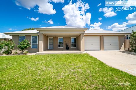Property photo of 73 Barrima Drive Glenfield Park NSW 2650