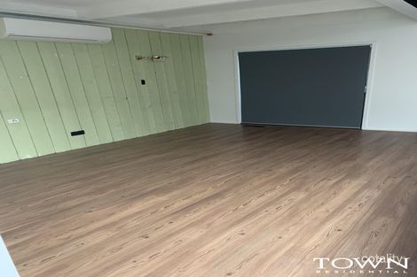 Property photo of 61 Belconnen Way Weetangera ACT 2614