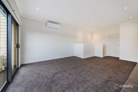 Property photo of 3/480 Haughton Road Clayton South VIC 3169