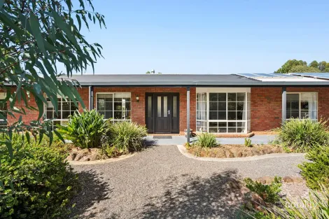 Property photo of 44 Garonne Drive Bannockburn VIC 3331