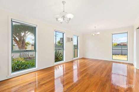 Property photo of 14 Waitara Avenue Keysborough VIC 3173