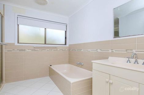 8 Grandis St, Victory Heights, QLD 4570