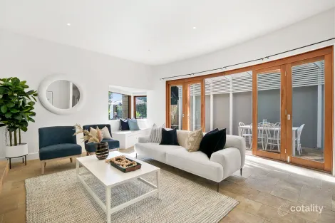 Property photo of 32 Oconnell Mews Williamstown VIC 3016
