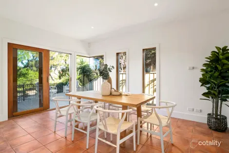 Property photo of 32 Oconnell Mews Williamstown VIC 3016