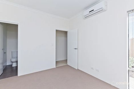 Property photo of 2/223 Camborne Parkway Butler WA 6036