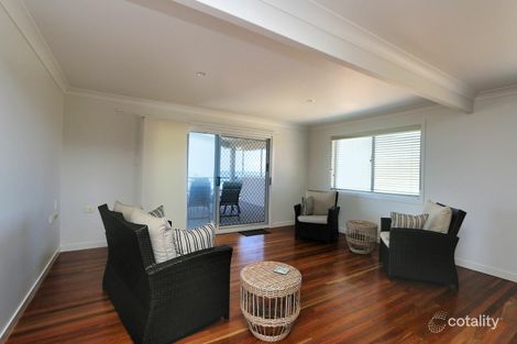 Property photo of 129 Sea Esplanade Burnett Heads QLD 4670