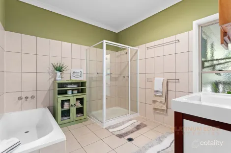 Property photo of 35-37 Walker Drive Kooralbyn QLD 4285
