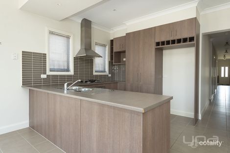 Property photo of 2/87 Black Dog Drive Brookfield VIC 3338