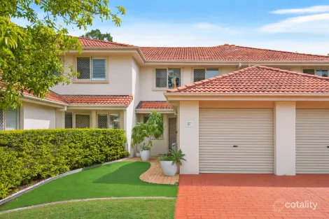 27/5 BRONBERG CT, SOUTHPORT, QLD 4215