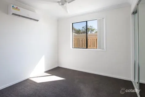 Property photo of 2/7 Summit Place Pimpama QLD 4209