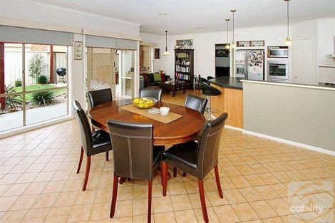 Property photo of 16 Tamora Way Sydenham VIC 3037