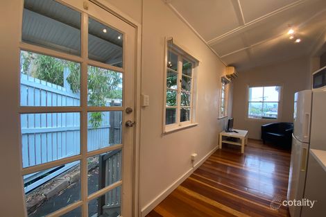 Property photo of 3A/12 Gladstone Road Highgate Hill QLD 4101