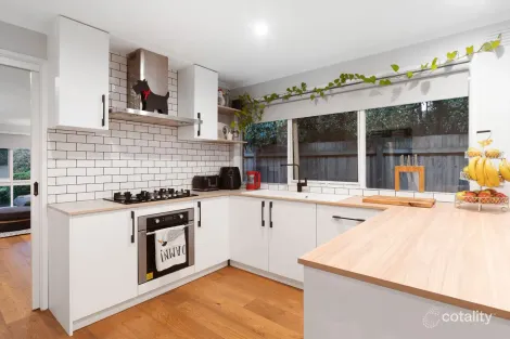 Property photo of 42 Christopher Drive Frankston South VIC 3199