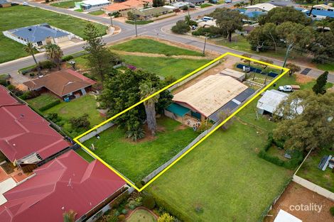 Property photo of 43 Charles Street Bluff Point WA 6530