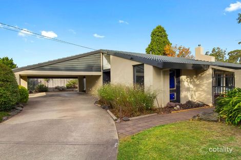 Property photo of 8 Allambie Road Sale VIC 3850