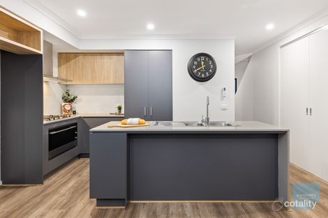 Property photo of 37 Adventure Avenue Fraser Rise VIC 3336
