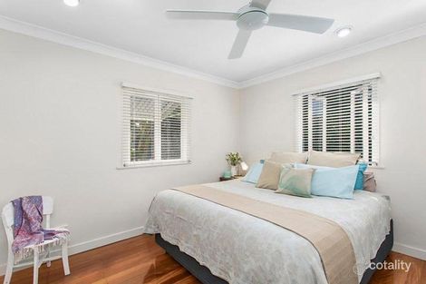 Property photo of 21 Brockworth Street Wynnum West QLD 4178