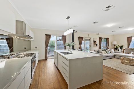 Property photo of 31 Woodstock Drive Doreen VIC 3754