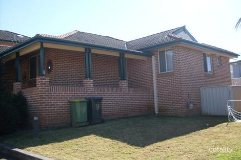 Property photo of 9/25-29 Boomerang Road Edensor Park NSW 2176