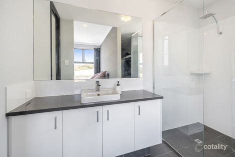 Property photo of 9 Houtman Lane Wannanup WA 6210