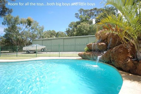 11 Sleaford Dr, Gelorup, WA 6230